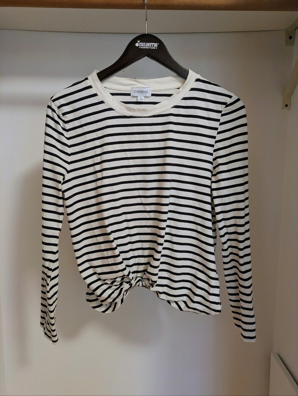 Evereve Black & White Striped Long Sleeve Knot-Front Tee